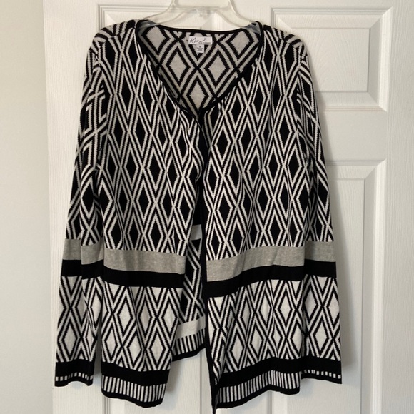 Kim Rogers Sweaters - Kim Rogers sweater size M preowned in good condition